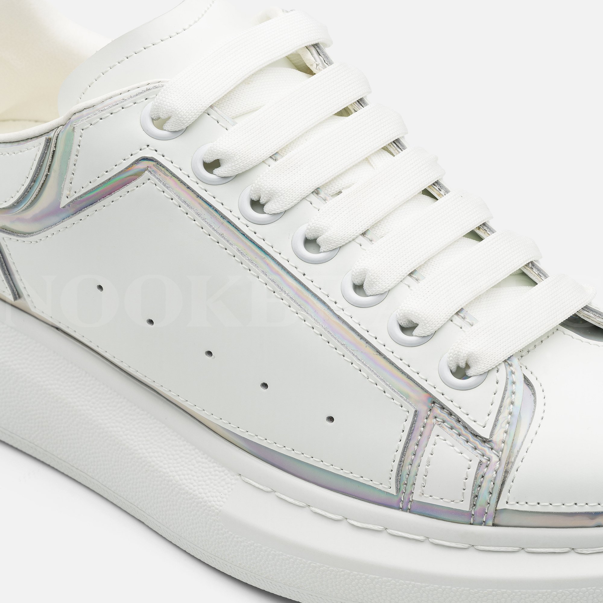 Oversize Beyaz Deri Sneaker