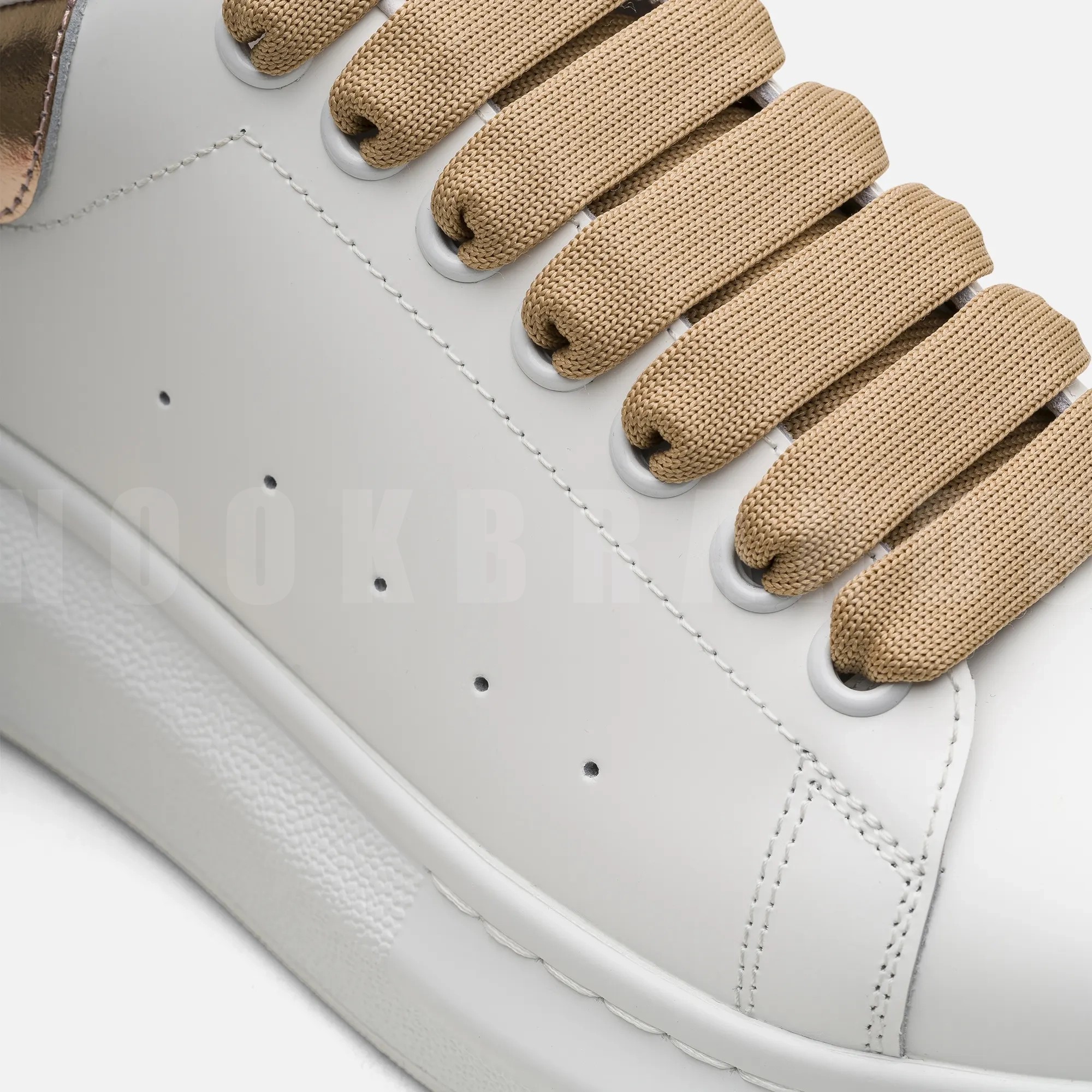 Oversize Beyaz Rose Detay Kadın Deri Sneaker