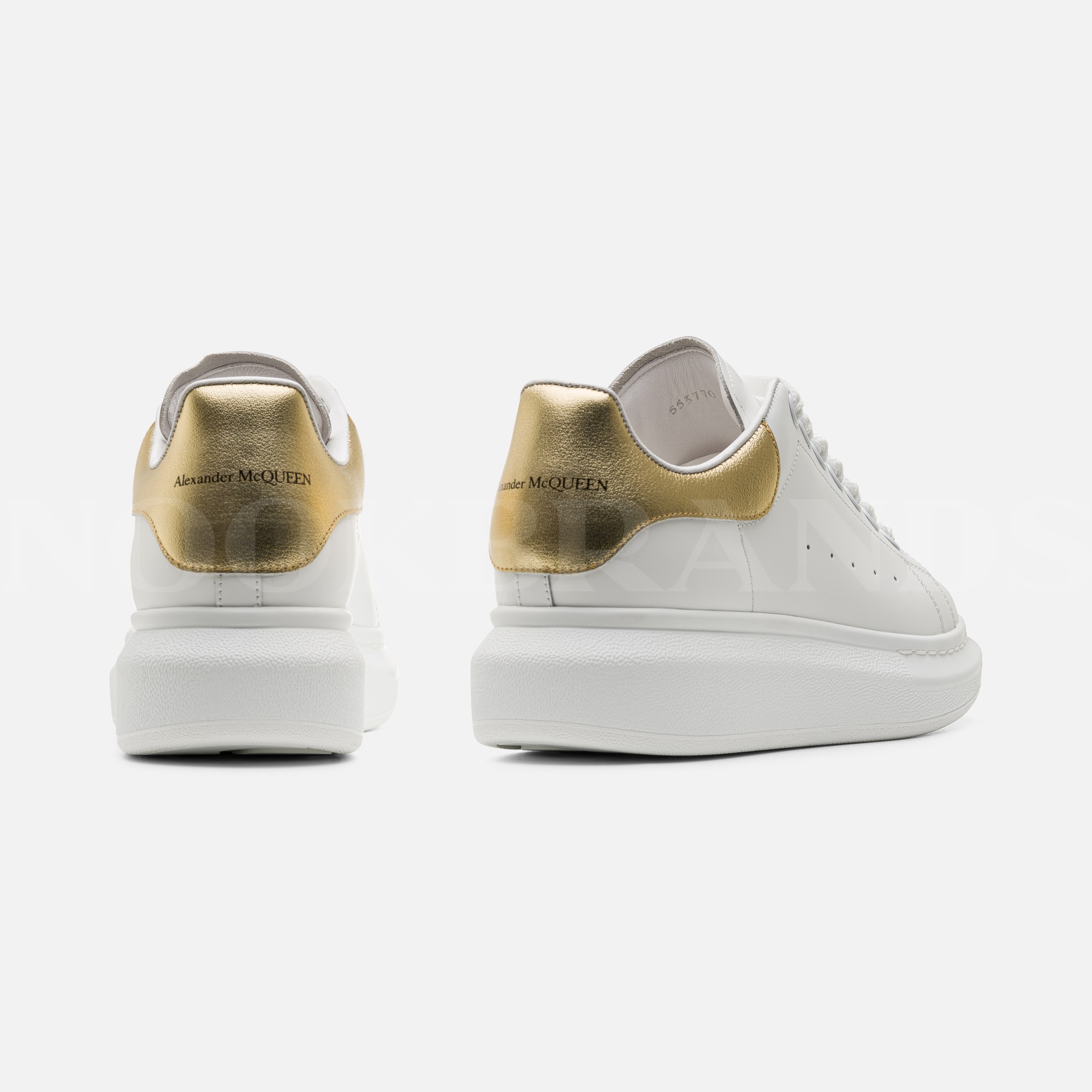 Beyaz Gold Detay Kadın Sneaker