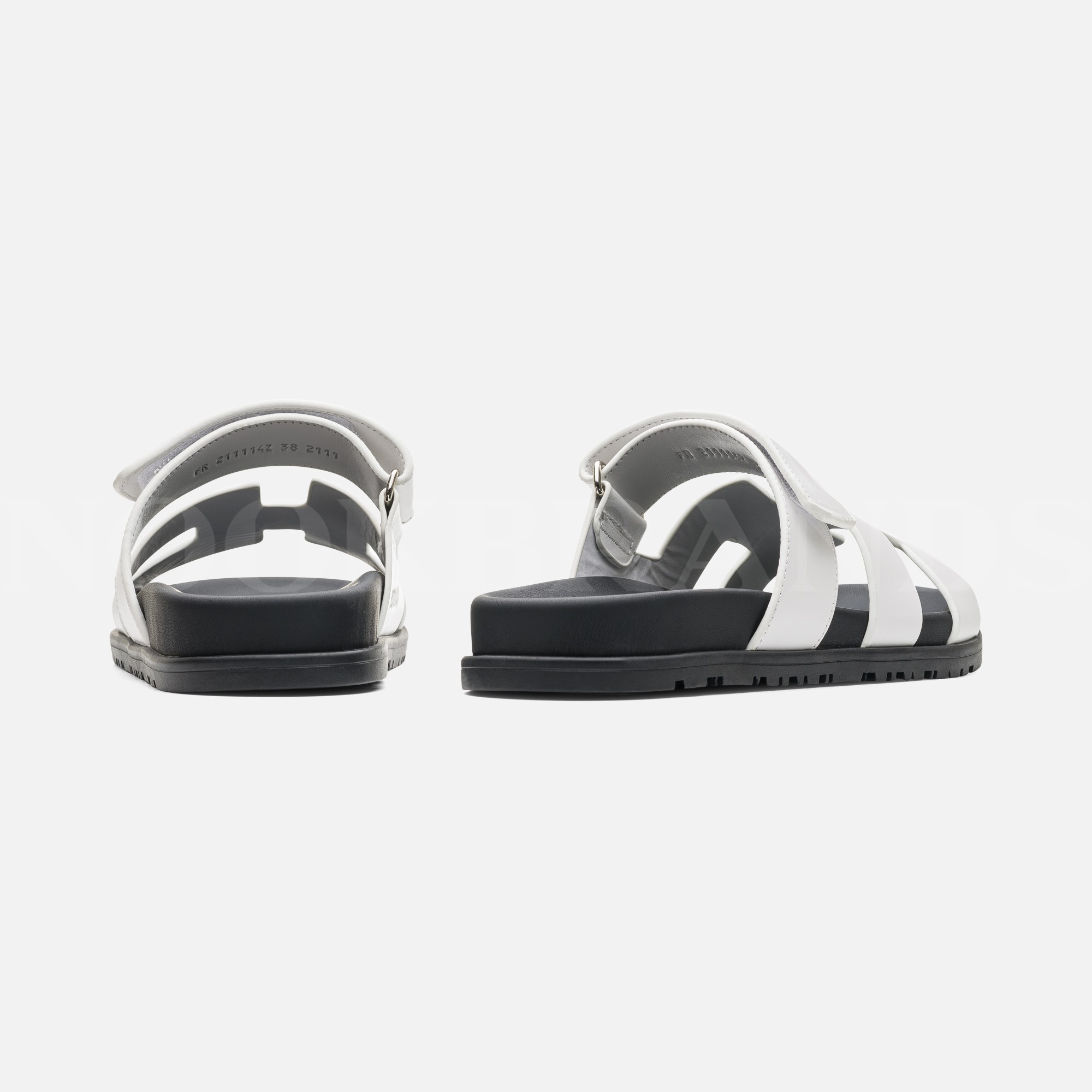 Beyaz Deri Chypre Sandal