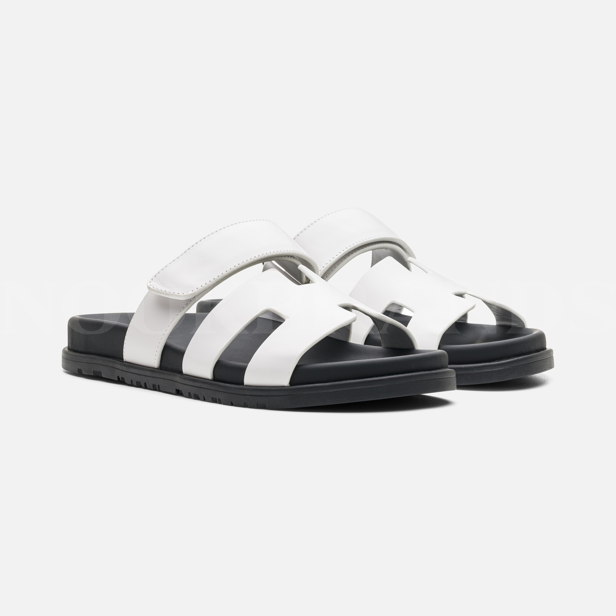 Beyaz Deri Chypre Sandal
