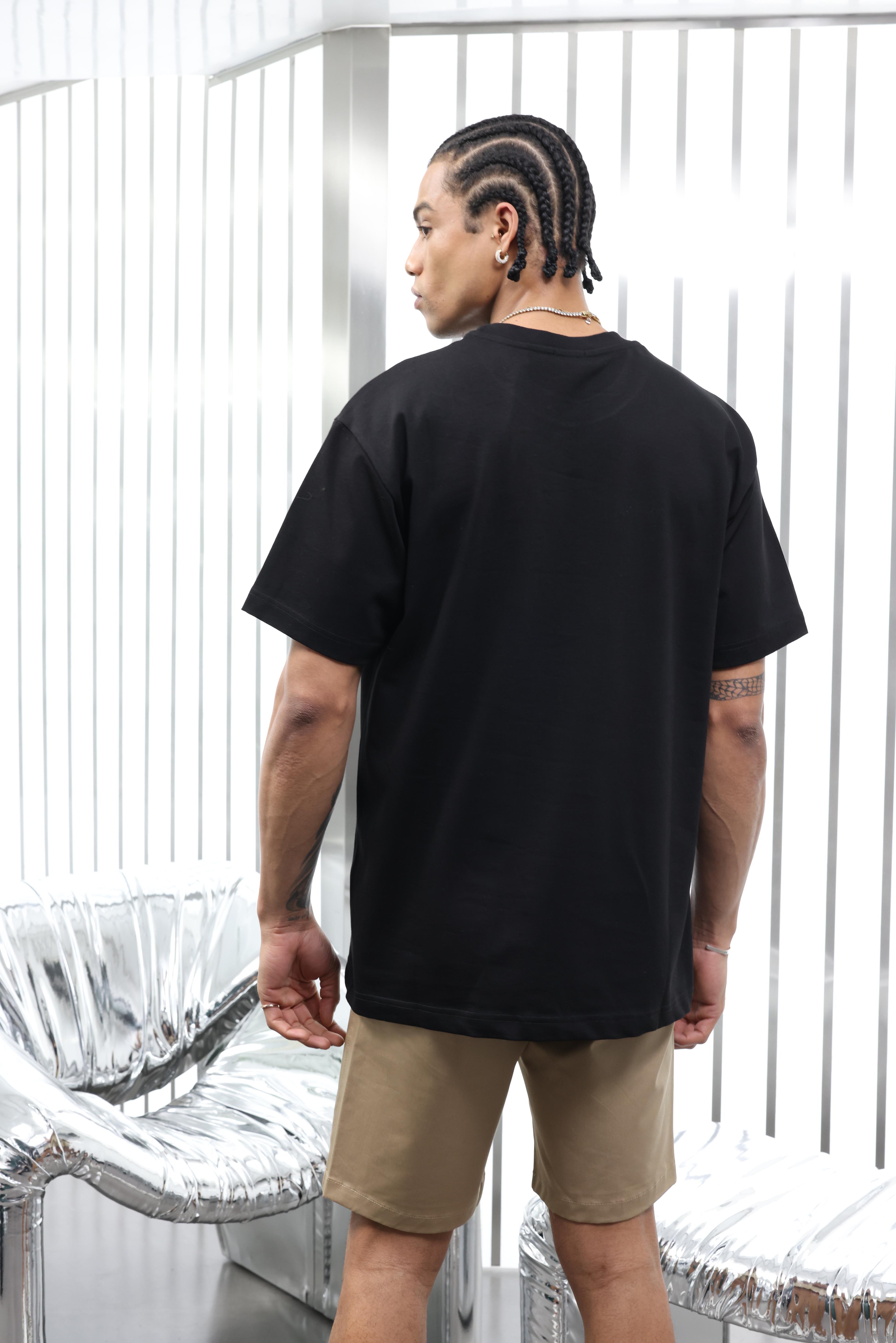 Örgü Detay Logo Siyah T-shirt