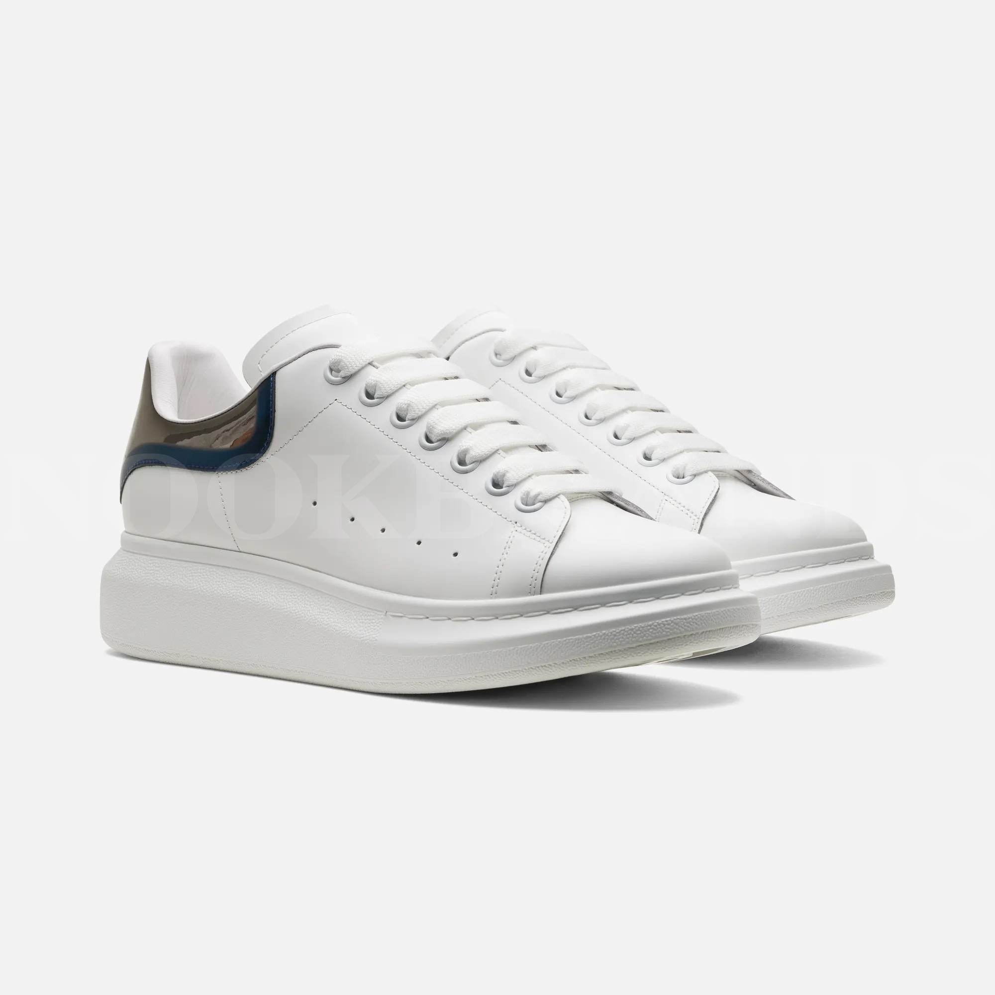Oversize Beyaz Mavi Detay Erkek Deri Sneaker
