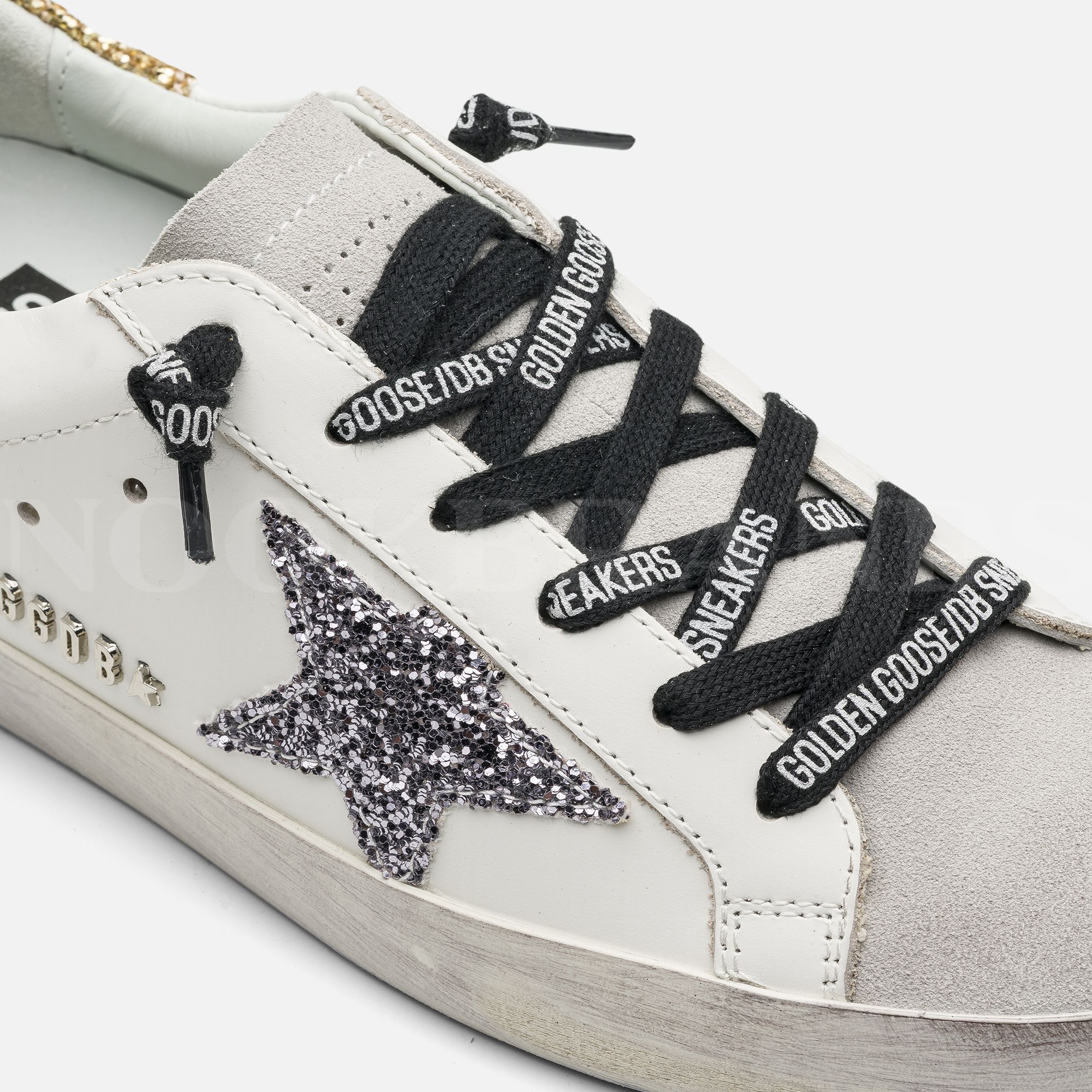 Beyaz Pullu Kadın Deri Sneaker