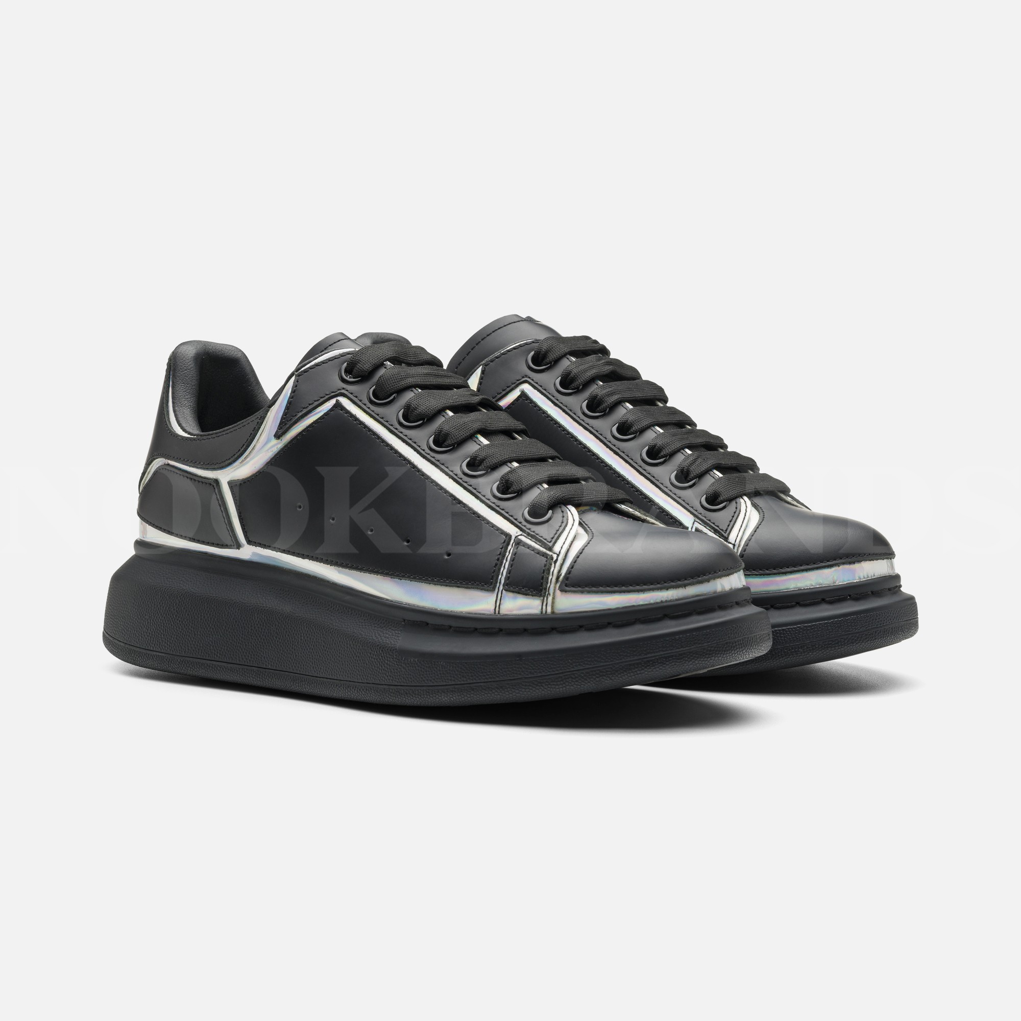 Oversize Siyah Deri Sneaker