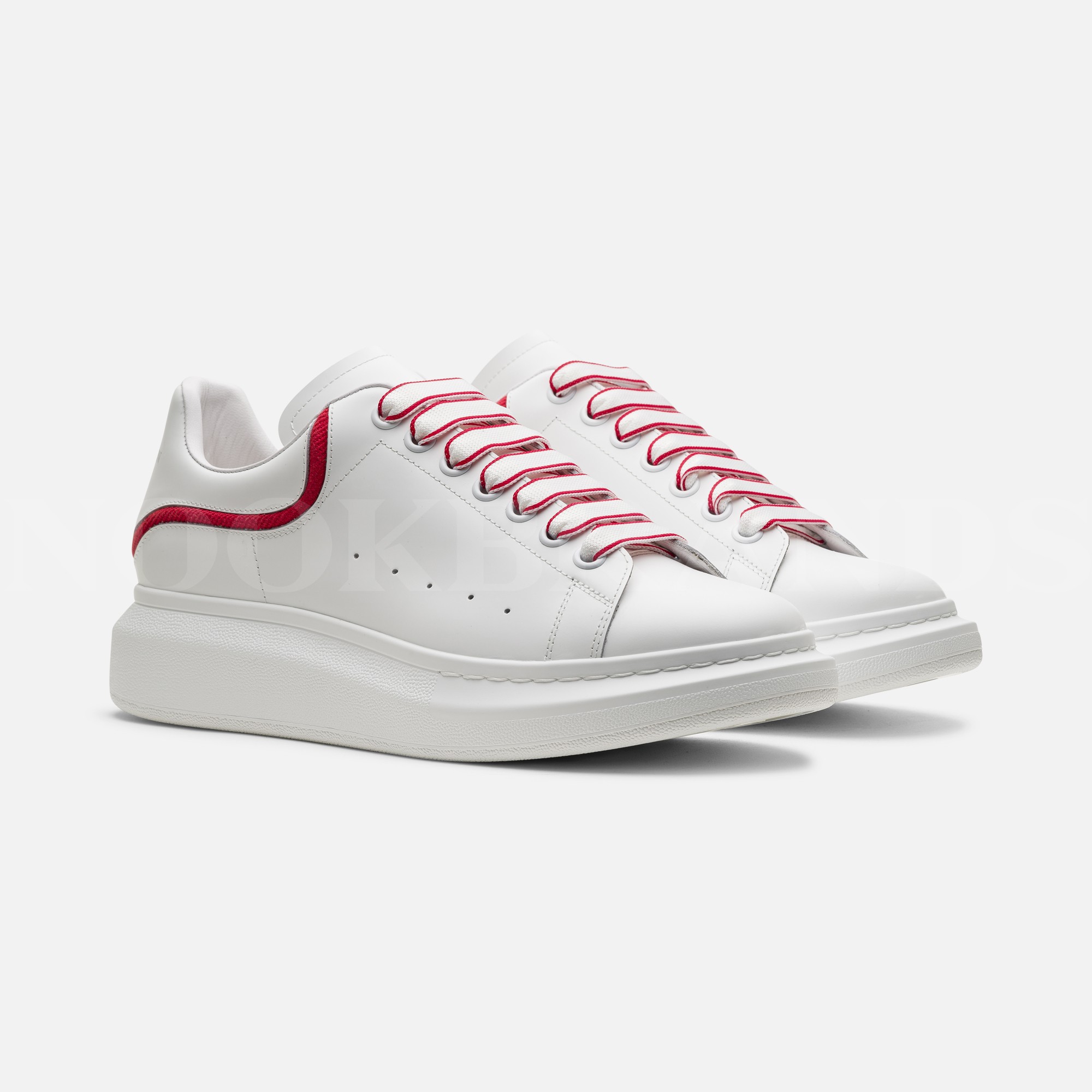 Oversize Beyaz Kırmızı Detay Erkek Deri Sneaker