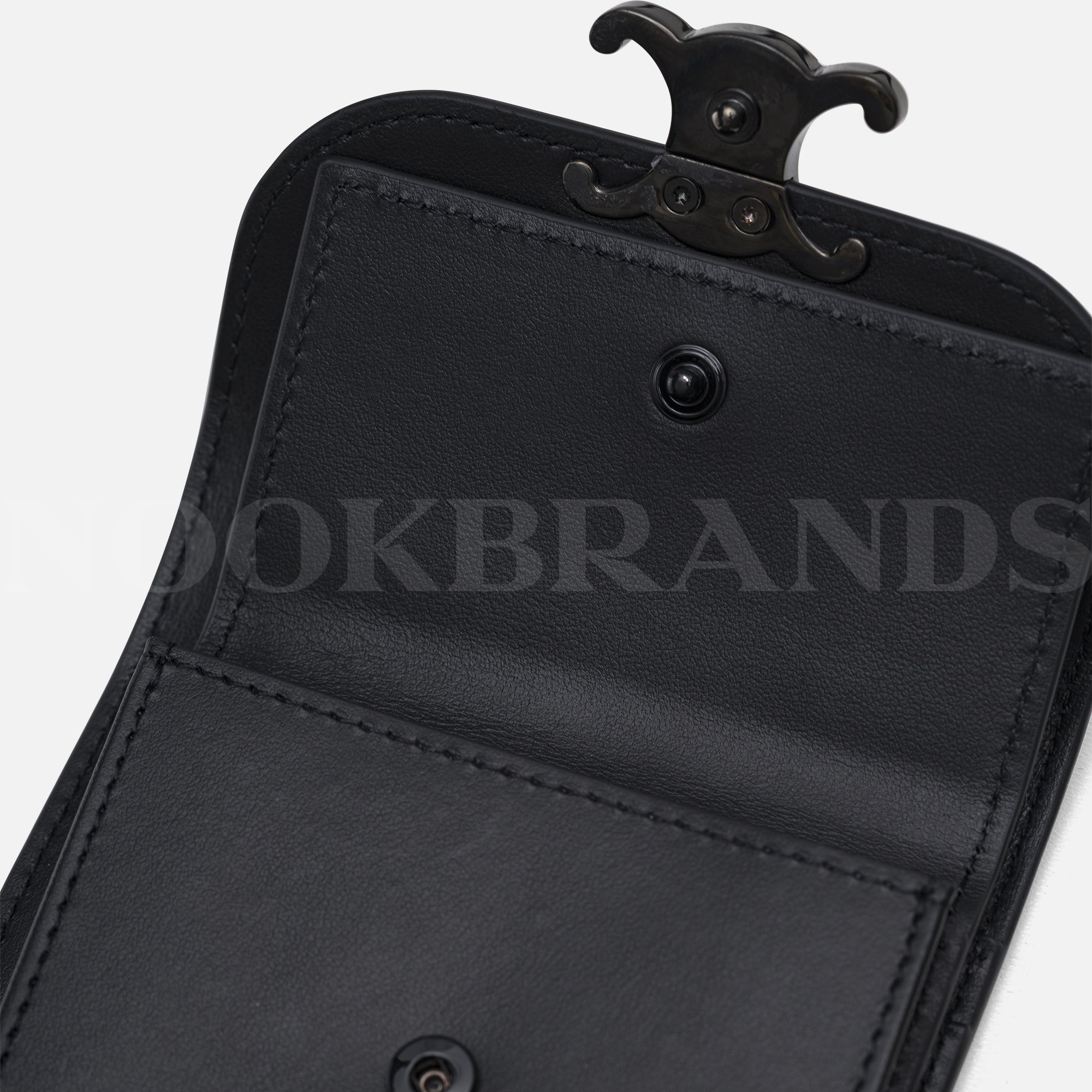 Small Flap Wallet TRIOMPHE in PATENT CALFSKIN