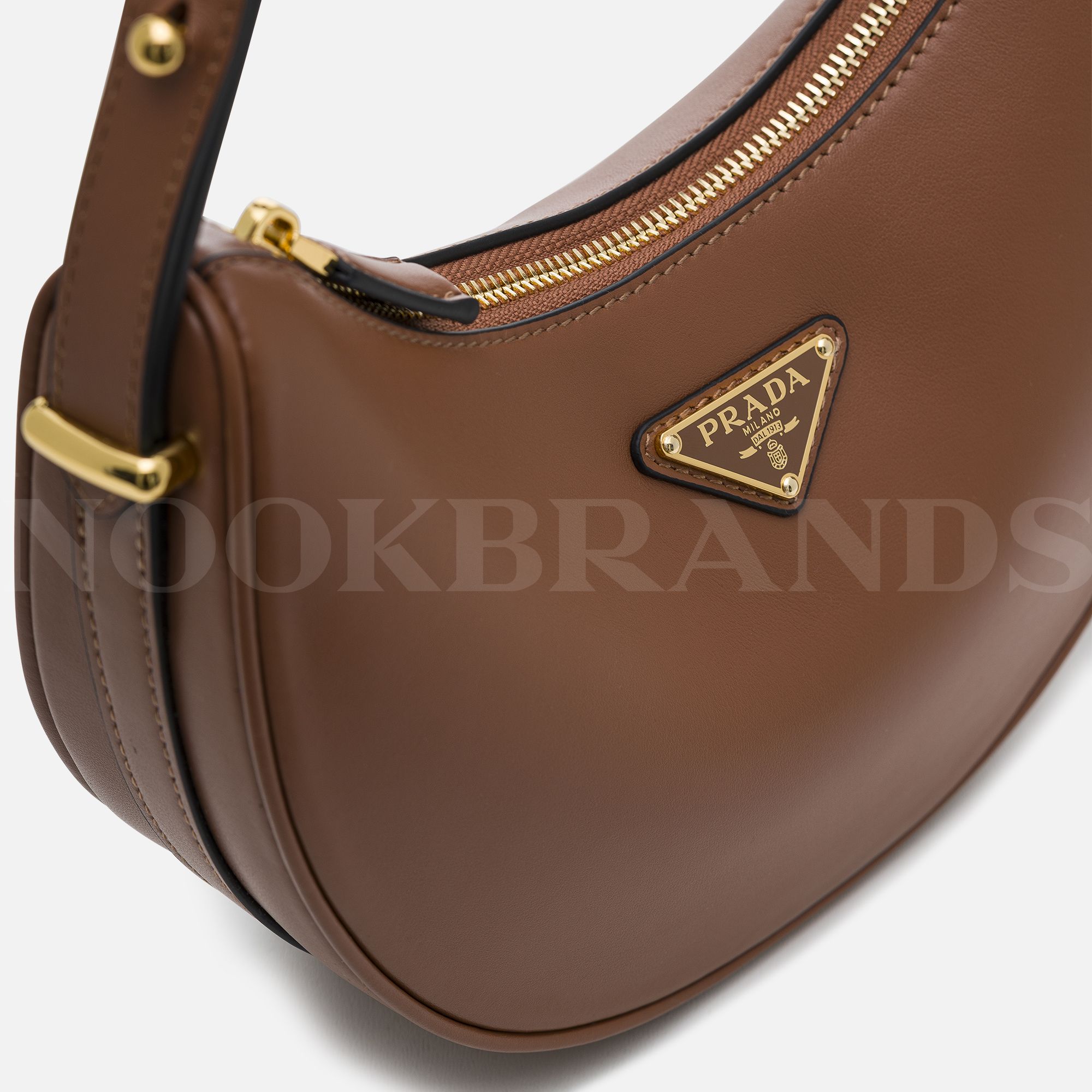 Leather Arqué Shoulder Bag