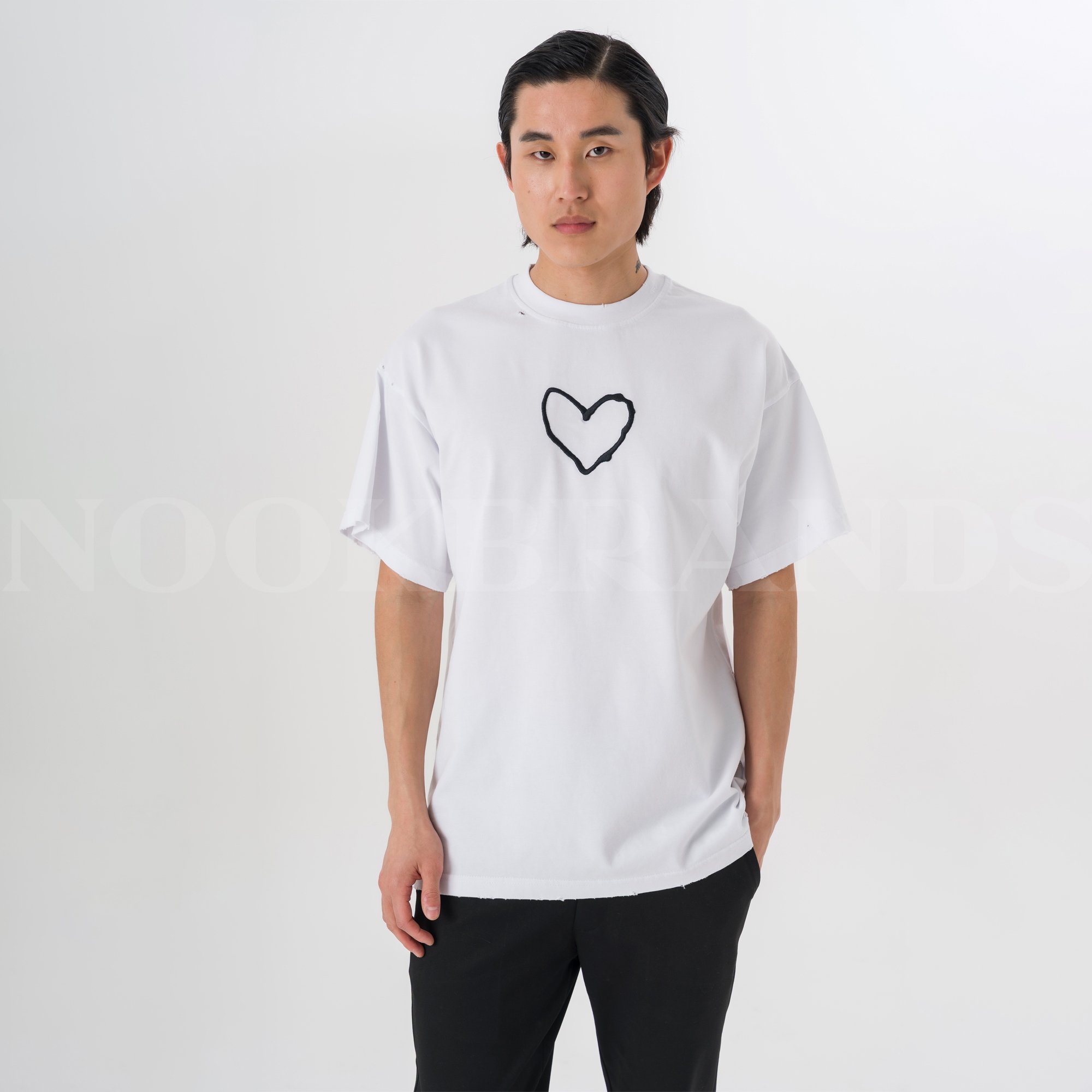 Nakışlı Eskitme Detay Beyaz Erkek T-shirt