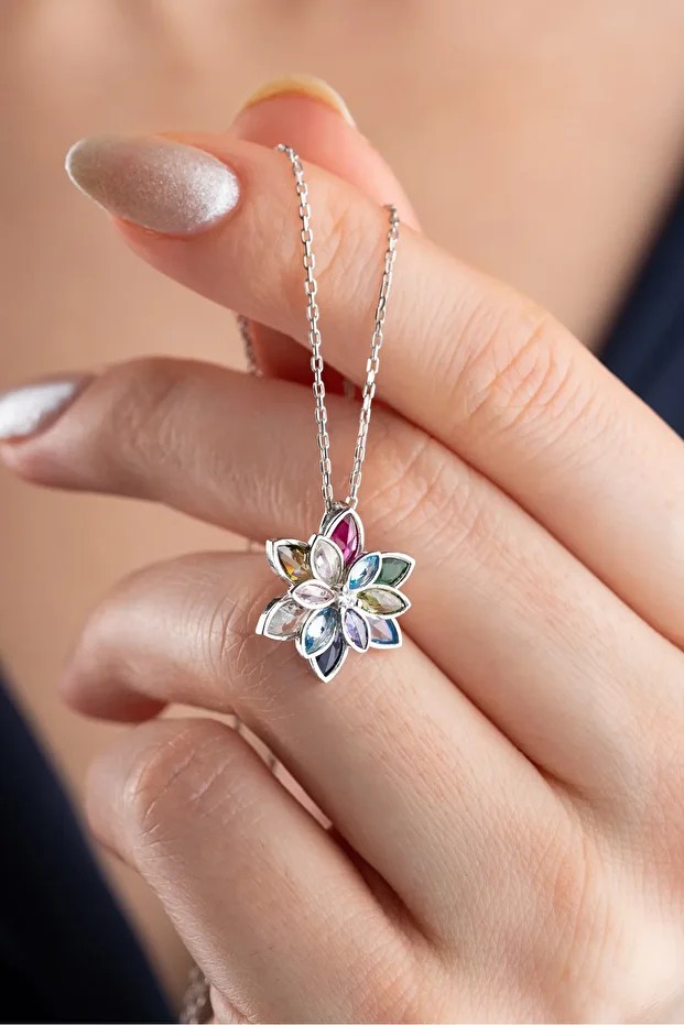Gümüş Işıklı Kutu Renkli Lotus Kolye