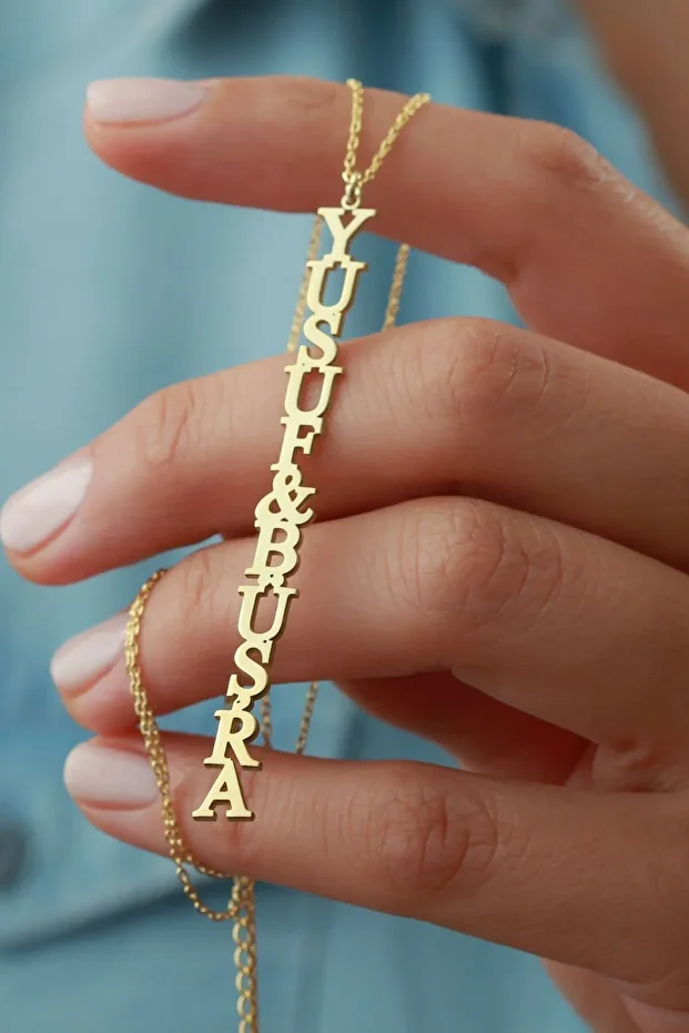 Gümüş Isimli Trend Kolye