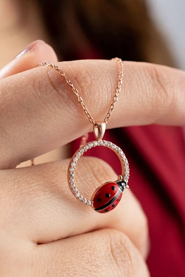 Gümüş Uğur Böcekli Halka Kolye