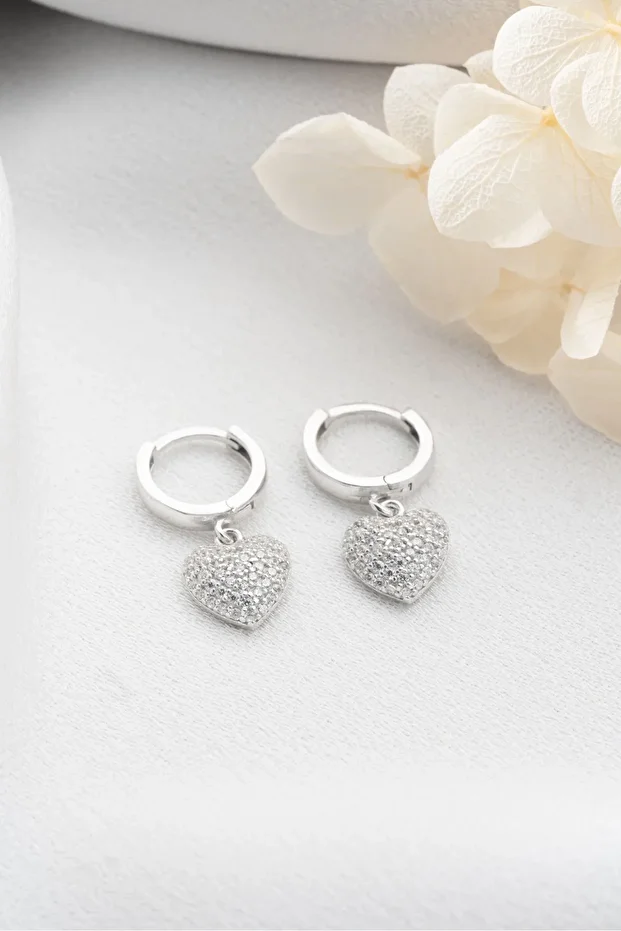 Gümüş Kalpli Halka Küpe