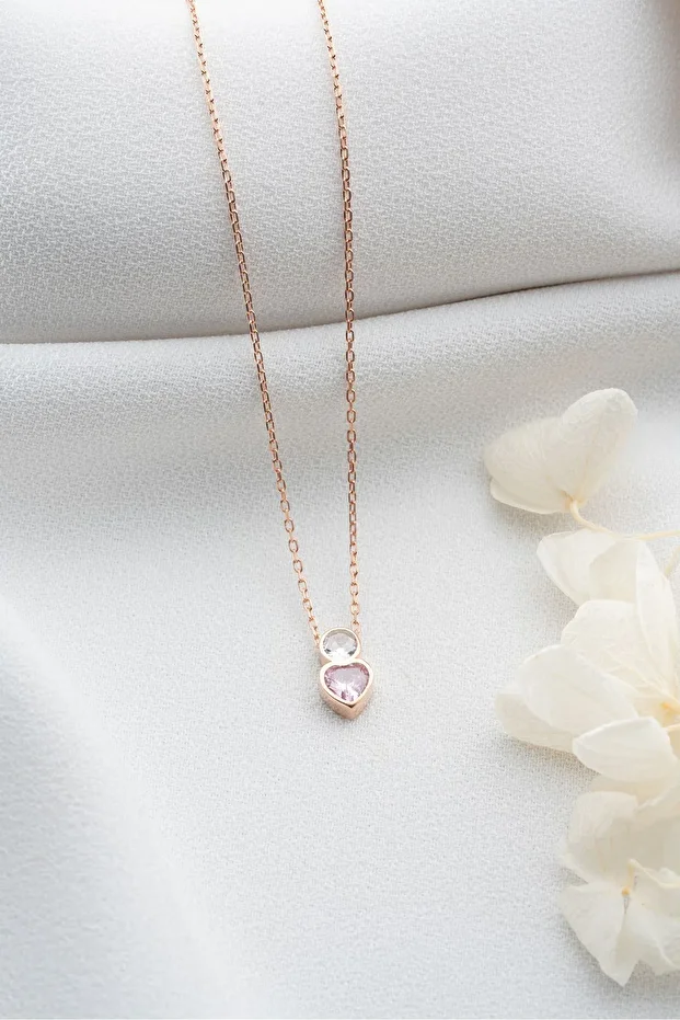 Gümüş Tektaş Kalpli Kolye