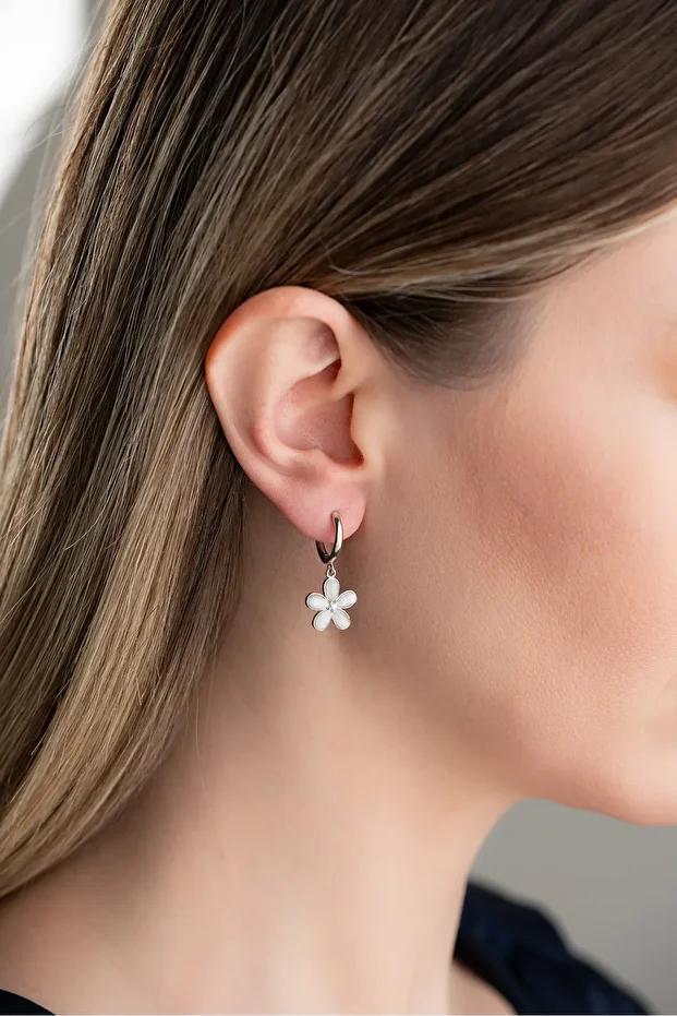 Gümüş Sedefli Nergis Çiçek Küpe