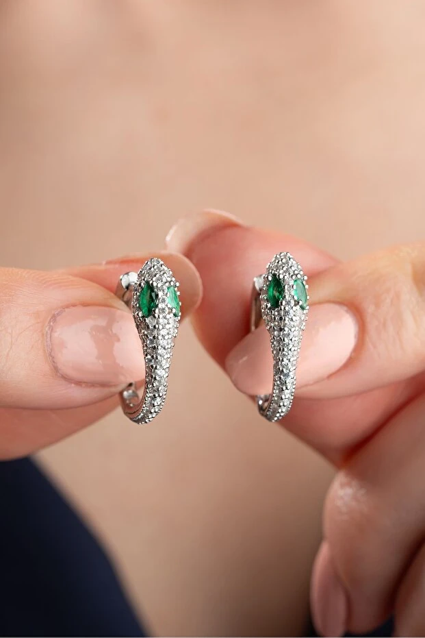 Gümüş Yılan Küpe