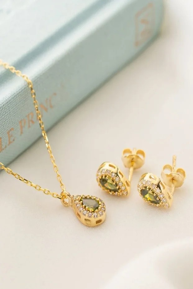 Gümüş Ağustos Ayı Doğum Taşı ( Peridot ) Kolye - Küpe Seti