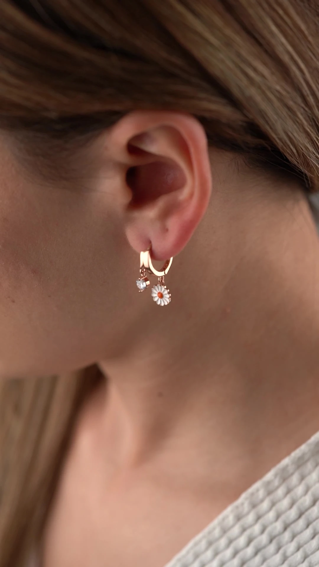 Gümüş Çift Taşlı Papatya Küpe