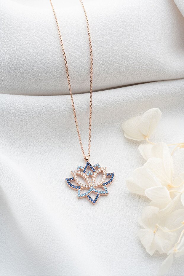 Gümüş Rose Lotus Çiçeği Kolye