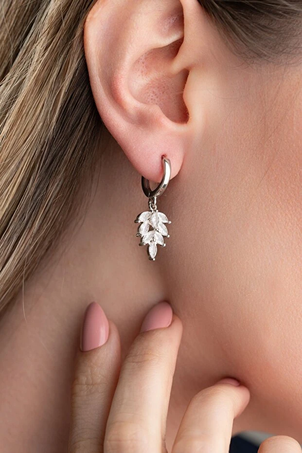 Gümüş Yaprak Küpe