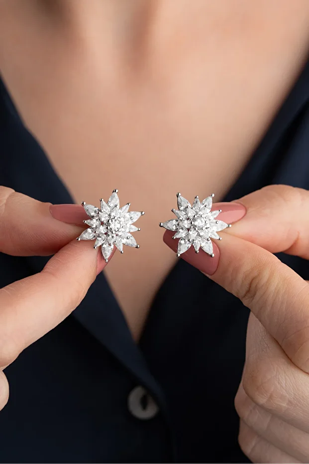 Gümüş Lotus Küpe