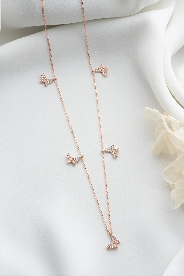 Gümüş Kelebekli Şans Kolyesi