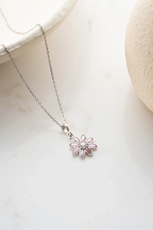Gümüş Işıklı Kutu Pembe Taşlı Lotus Kolye