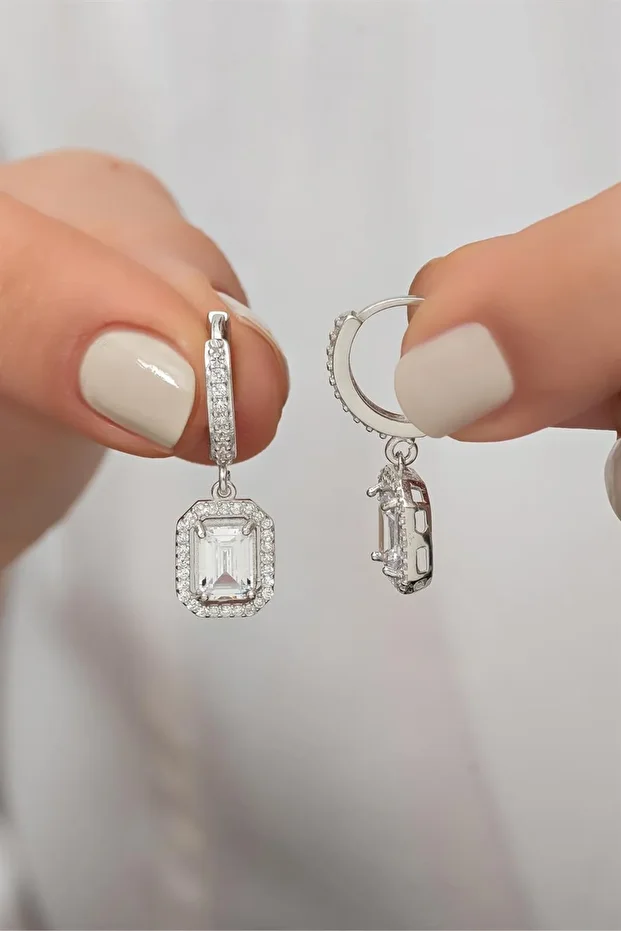 Gümüş Baget Taşlı Küpe