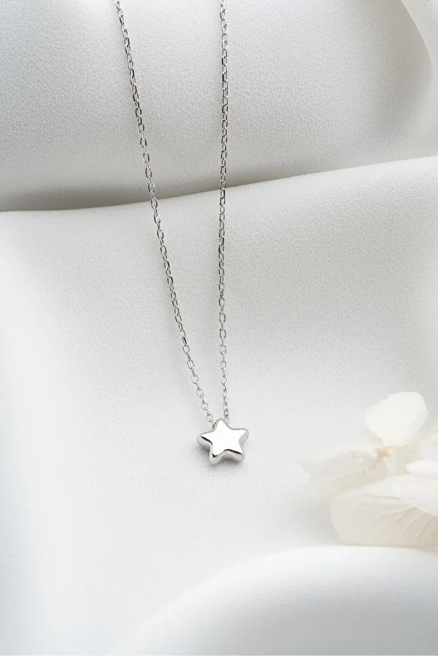 Gümüş Minik Yıldız Kolye