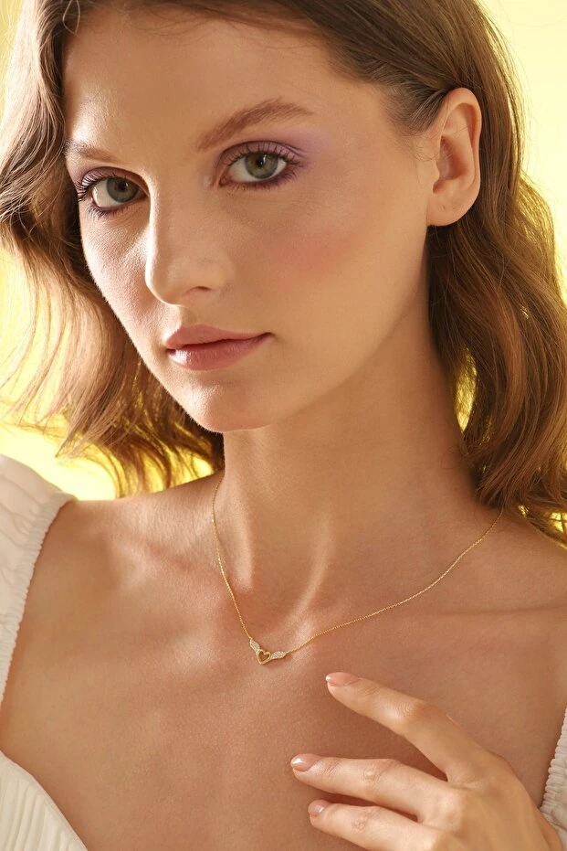 Gümüş Kanatlı Kalp Kolye