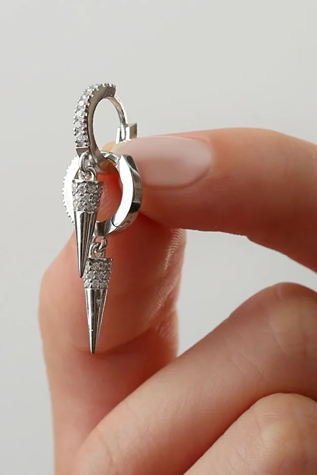 Gümüş Elegant Küpe