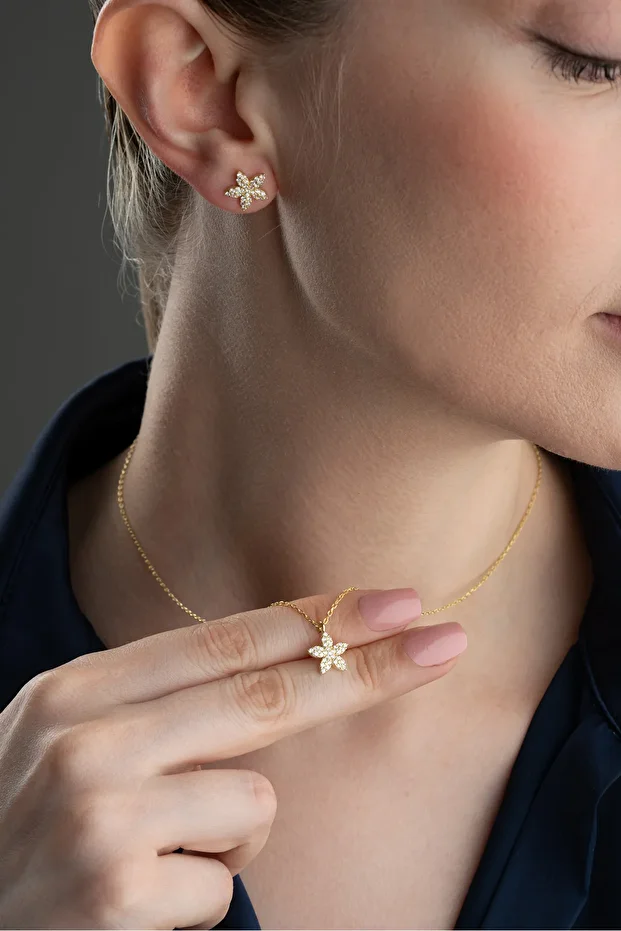 Gümüş Çiçek Model Takı Seti