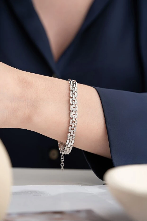 Gümüş Zirkon Taşlı Trend Bileklik