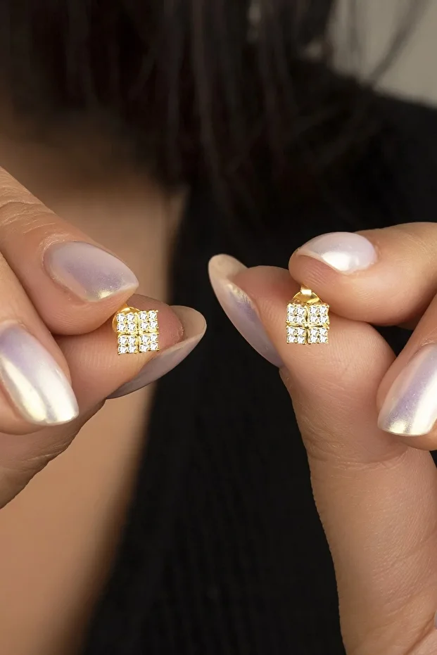 Gold Zirkon Taşlı Gümüş Küpe