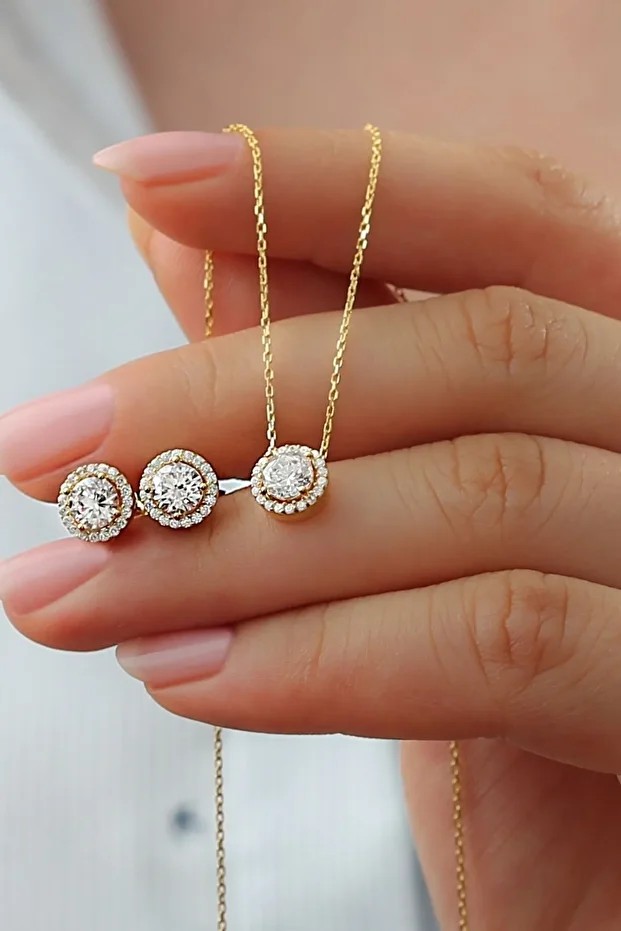 Gümüş Pırlanta Model Kolye Küpe Seti
