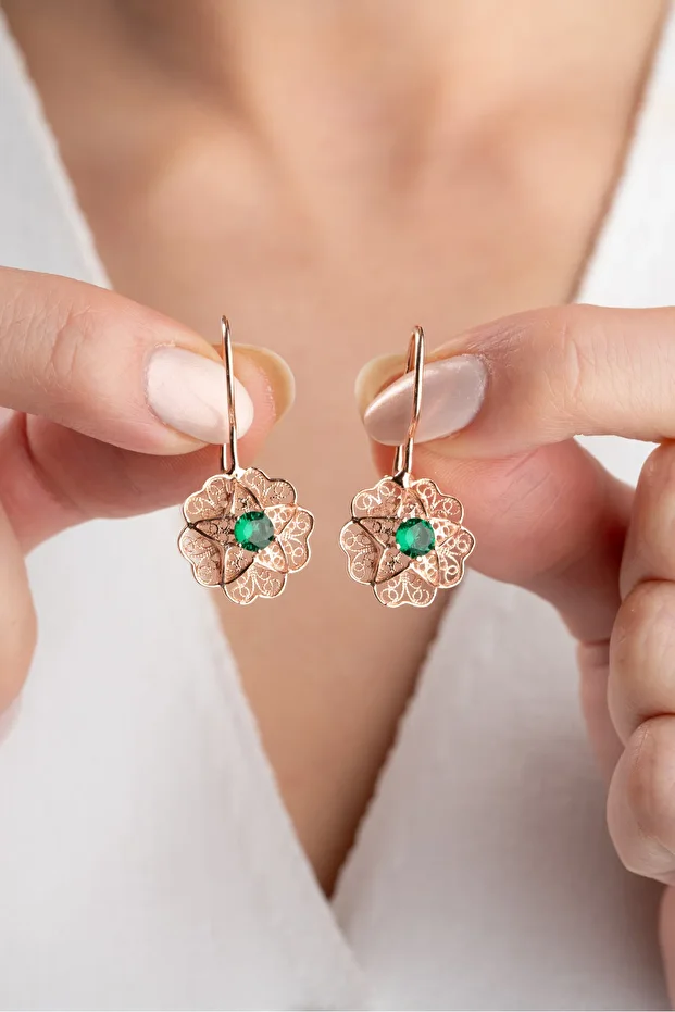 Gümüş Telkari İşlemeli Sallantılı Küpe