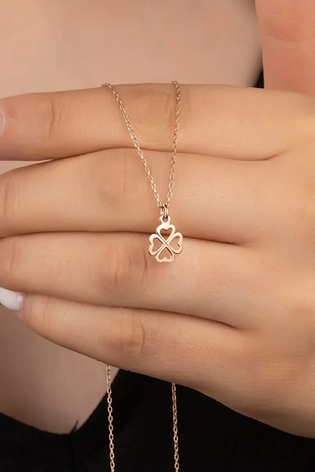 Rose Yonca Gümüş Kolye