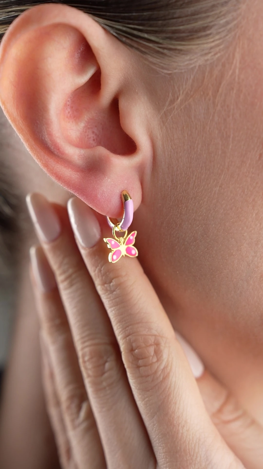 Gümüş Mineli Kelebek Çocuk Küpesi