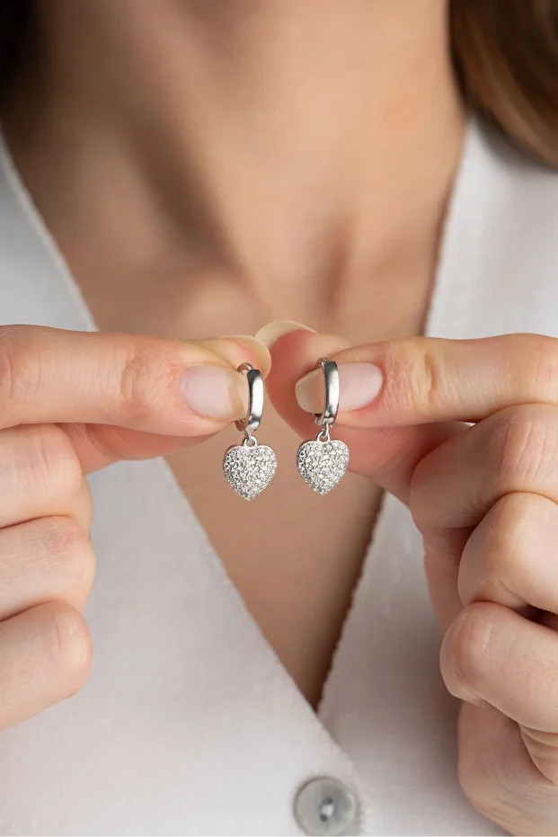 Gümüş Kalpli Halka Küpe