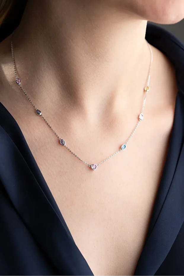 Gümüş Renkli Taşlı Tohum Model Kolye