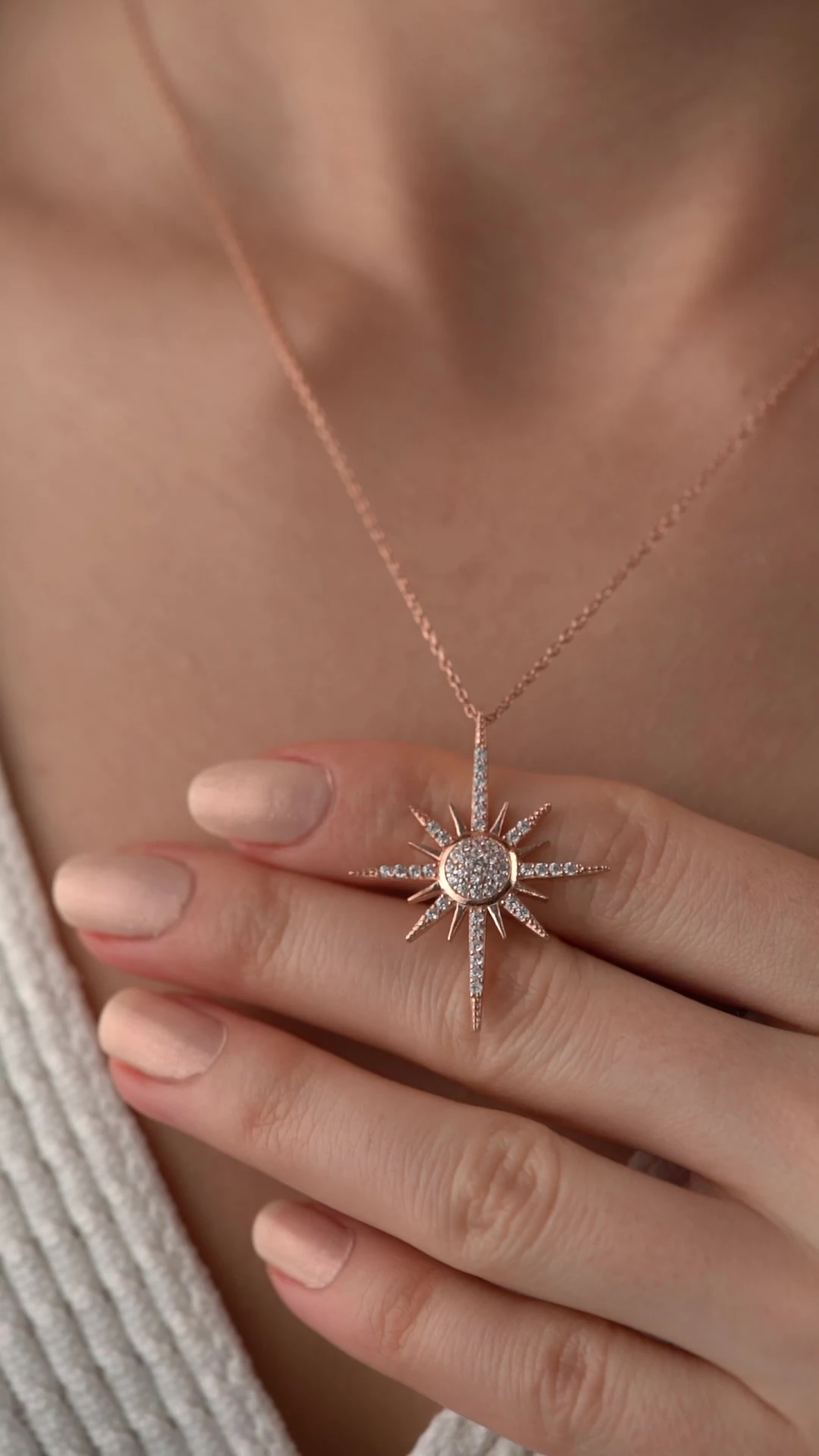 Gümüş Rose Zirkon Taşlı Kutup Yıldızı Kolye