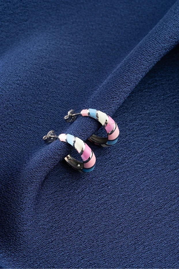 Gümüş Mineli Çivili Küpe