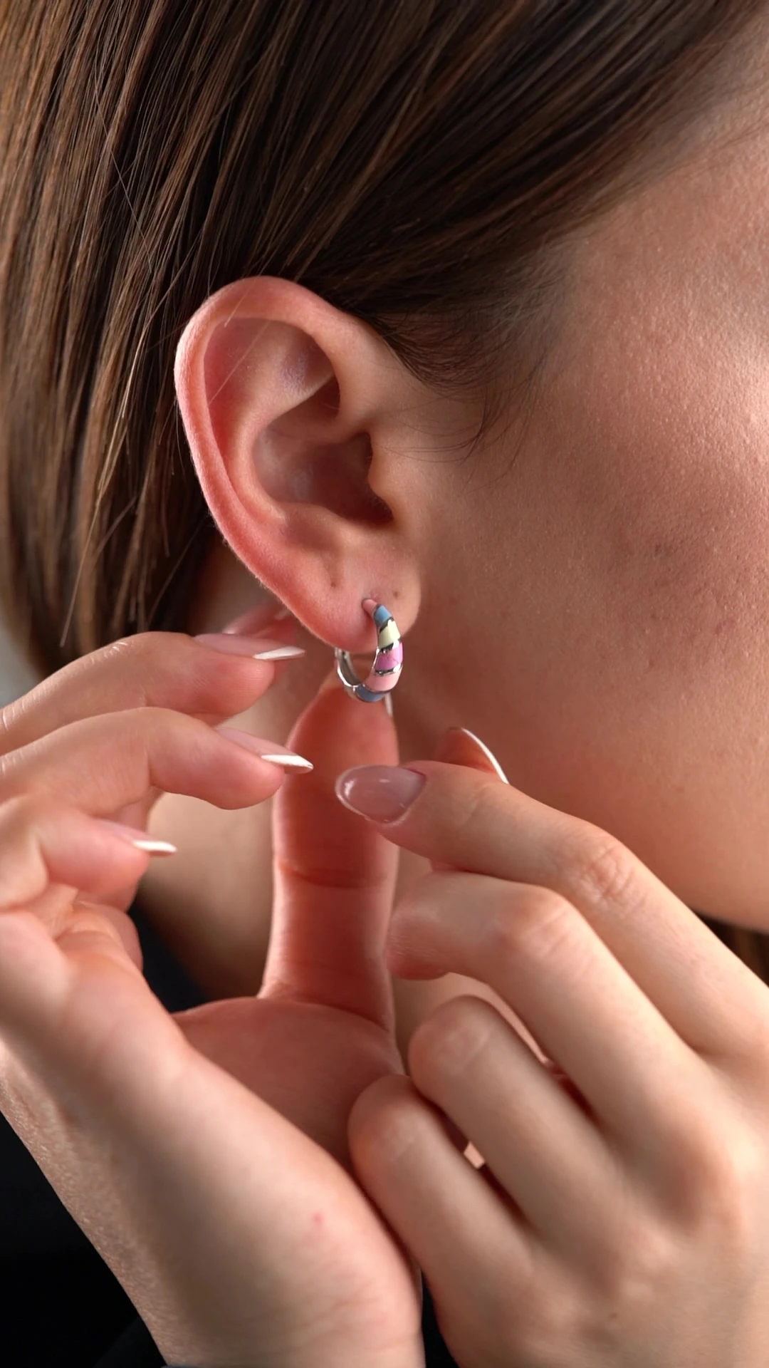 Gümüş Mineli Çivili Küpe