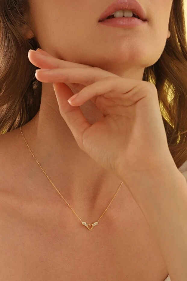 Gümüş Kanatlı Kalp Kolye