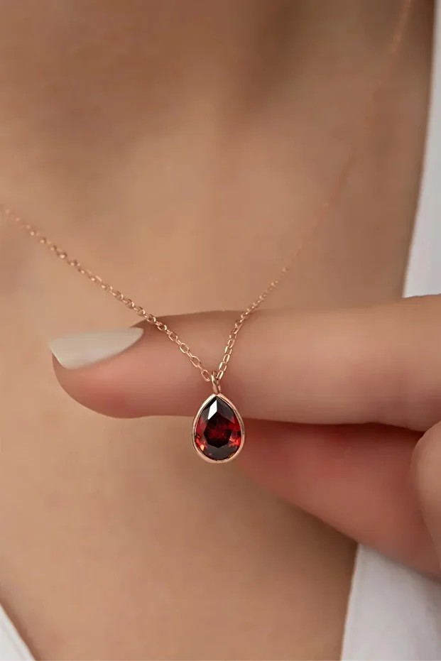 Muhteşem Silver 925 Ayar Gümüş Tektaş Damla Kolye