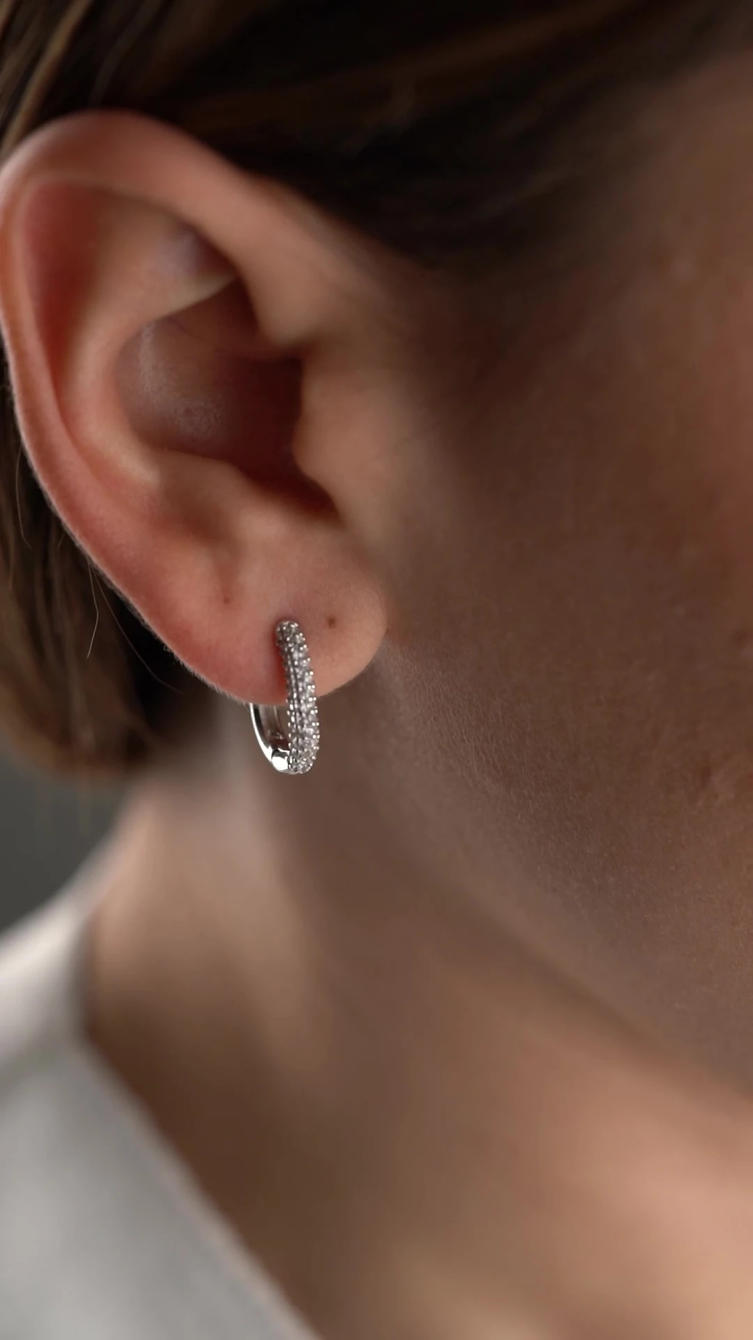 Gümüş Zirkon Taşlı Halka Küpe