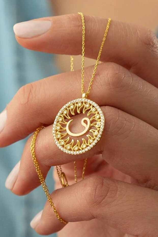 Gümüş Vav Desenli Kolye