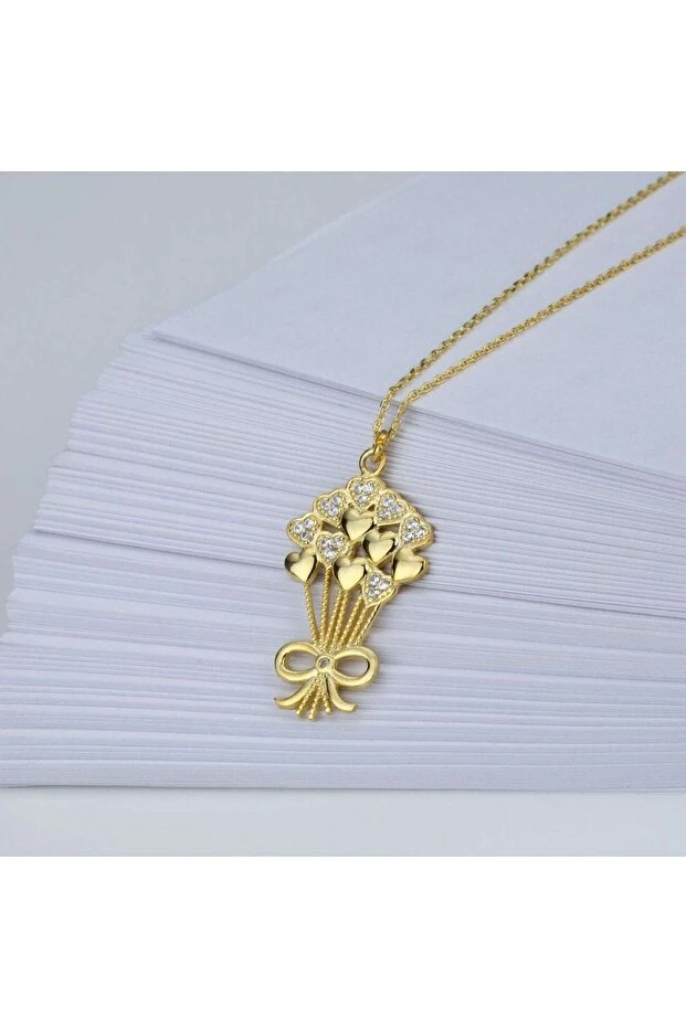 Gümüş Kalpli Buket Kolye