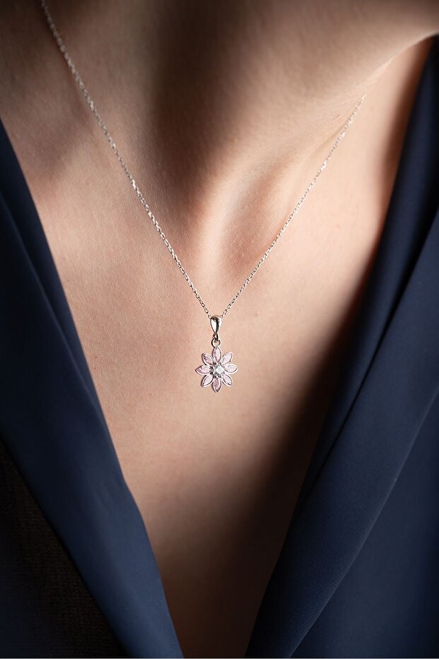 Gümüş Işıklı Kutu Pembe Taşlı Lotus Kolye