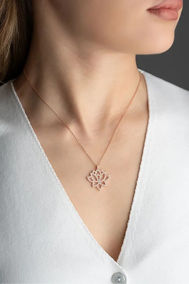 Gümüş Rose Lotus Çiçeği Kolye